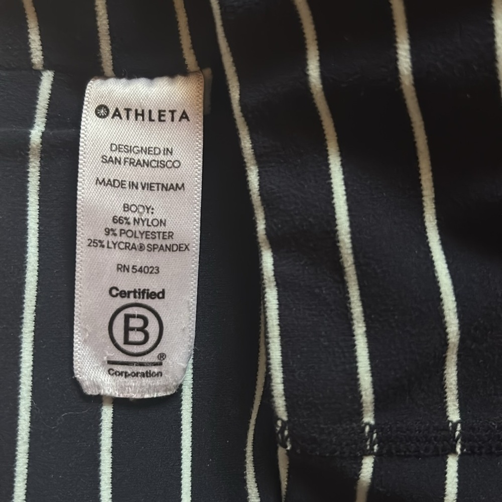 Athleta Chaturanga Yoga High Rise Cropped Striped Tights, Size S - Picture 13 of 16